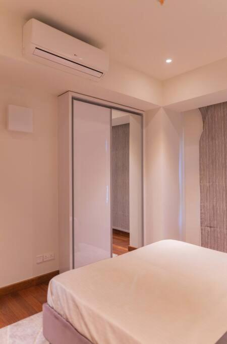 Sofia's Luxury Seaview * Colombo